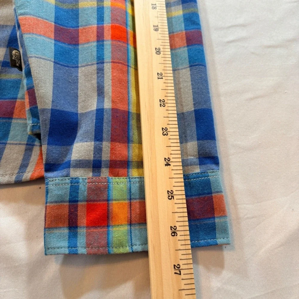 The North Face Plaid Button Down Shirt Mens Large Multicolor Long Sleeve Hiking